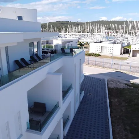 Luxury Jasna 1 شقة *