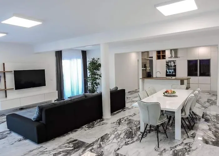 Luxury Jasna 1 شقة