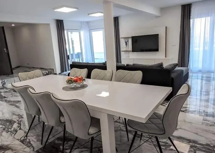 Luxury Jasna 1 شقة بيبينيا