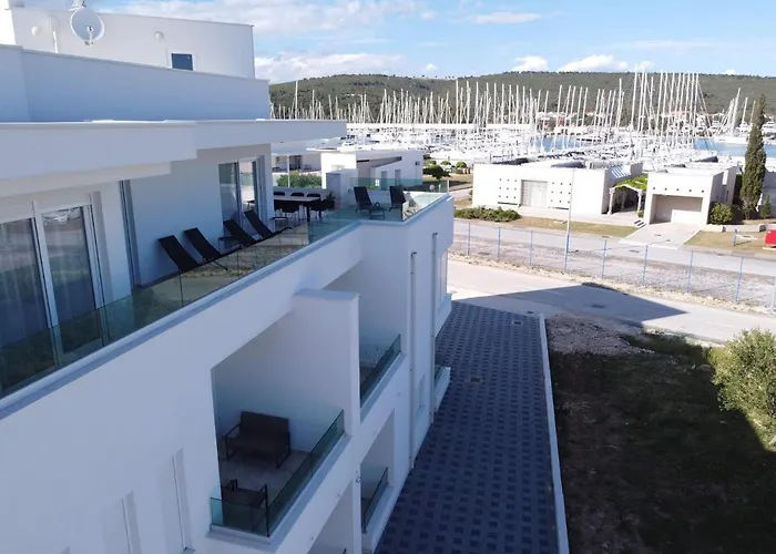 Luxury Jasna 1 شقة *